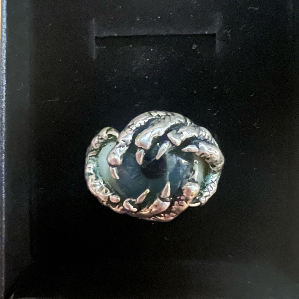 Vintage Hard to Find Kali Prosthetic Eye Ring.